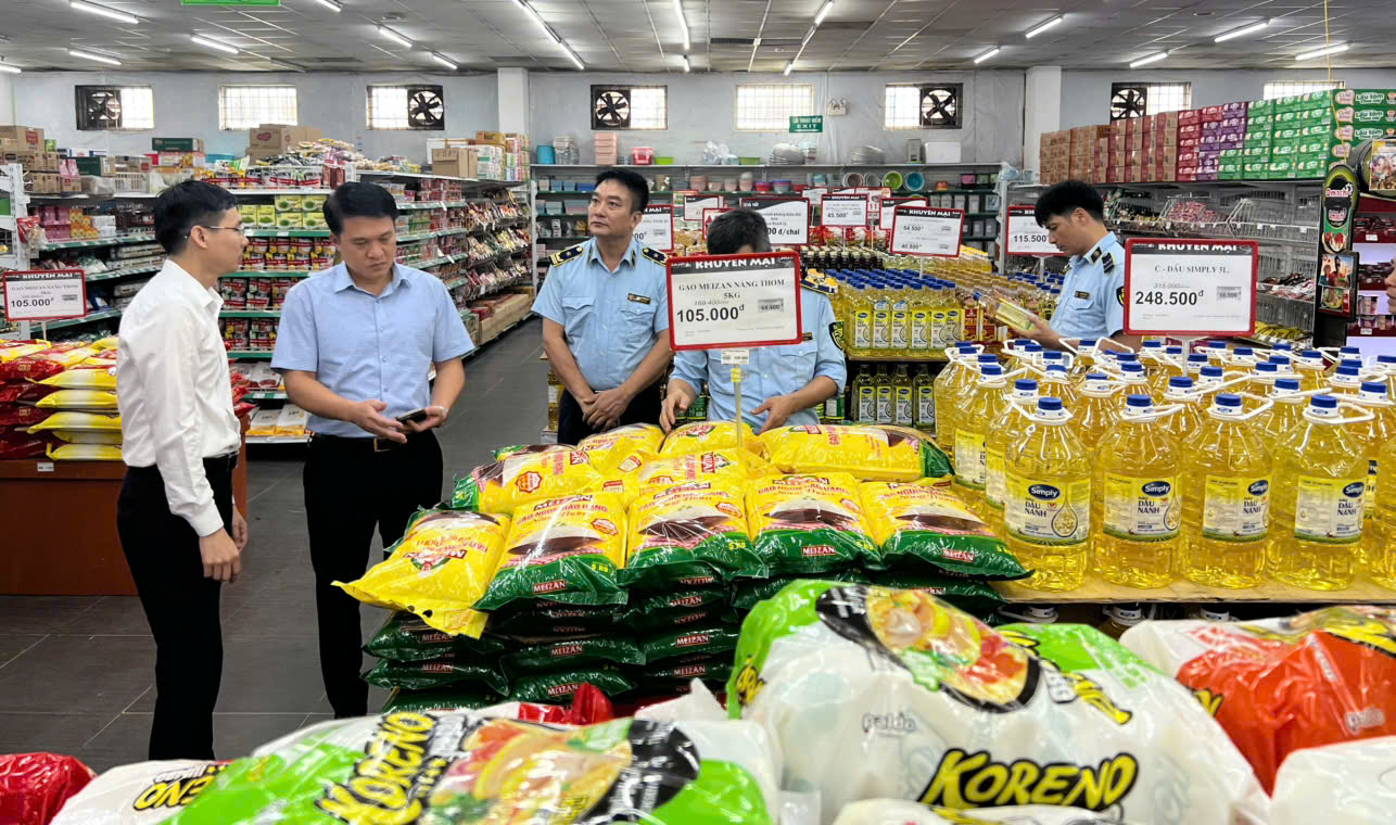 Ban chỉ đạo 389 tỉnh Hưng Yên ban hành Kế hoạch cao điểm chống buôn lậu, gian lận thương mại và hàng giả dịp trước, trong và sau Tết Nguyên đán Ất Tỵ 2025.